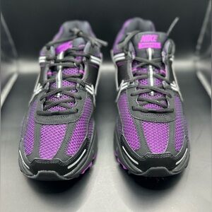 Nike Air Zoom Vomero 5